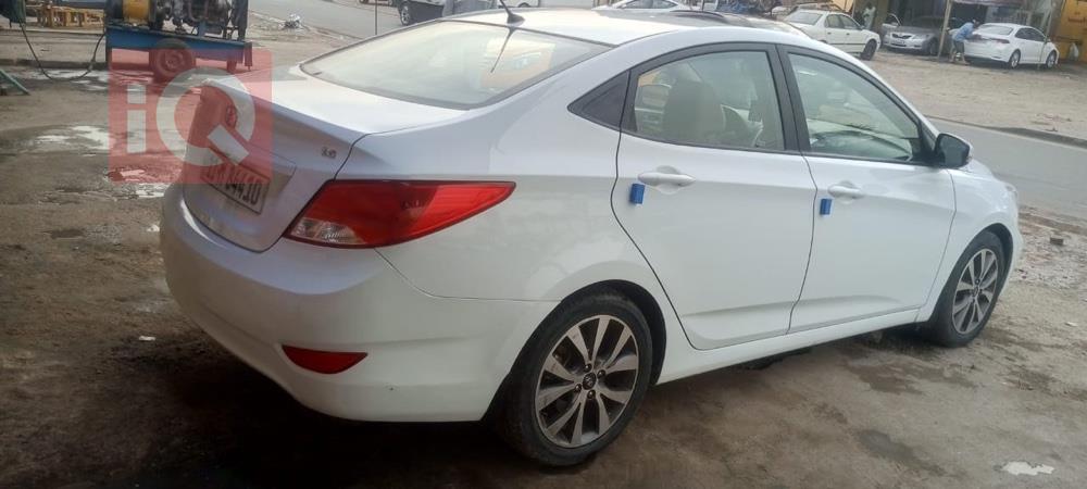 Hyundai Accent